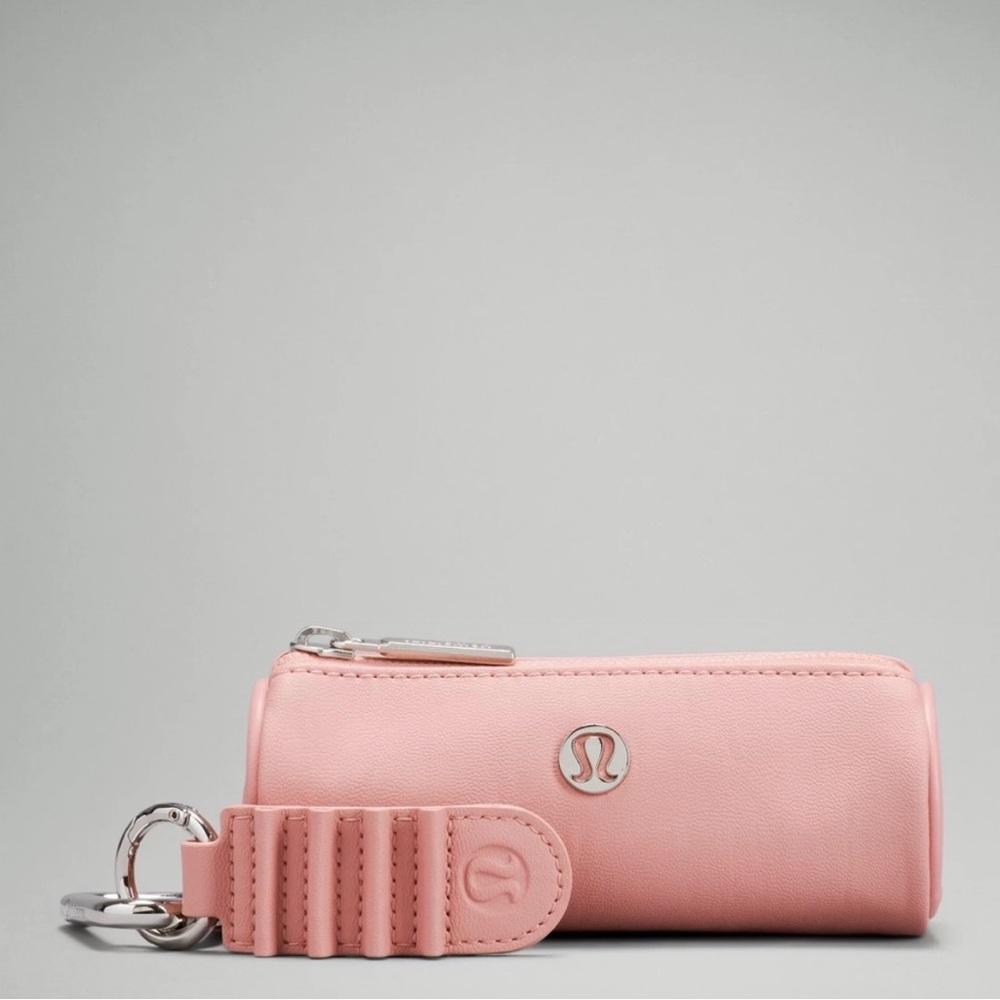 New Lululemon Easy Clip Golf Pouch Bag